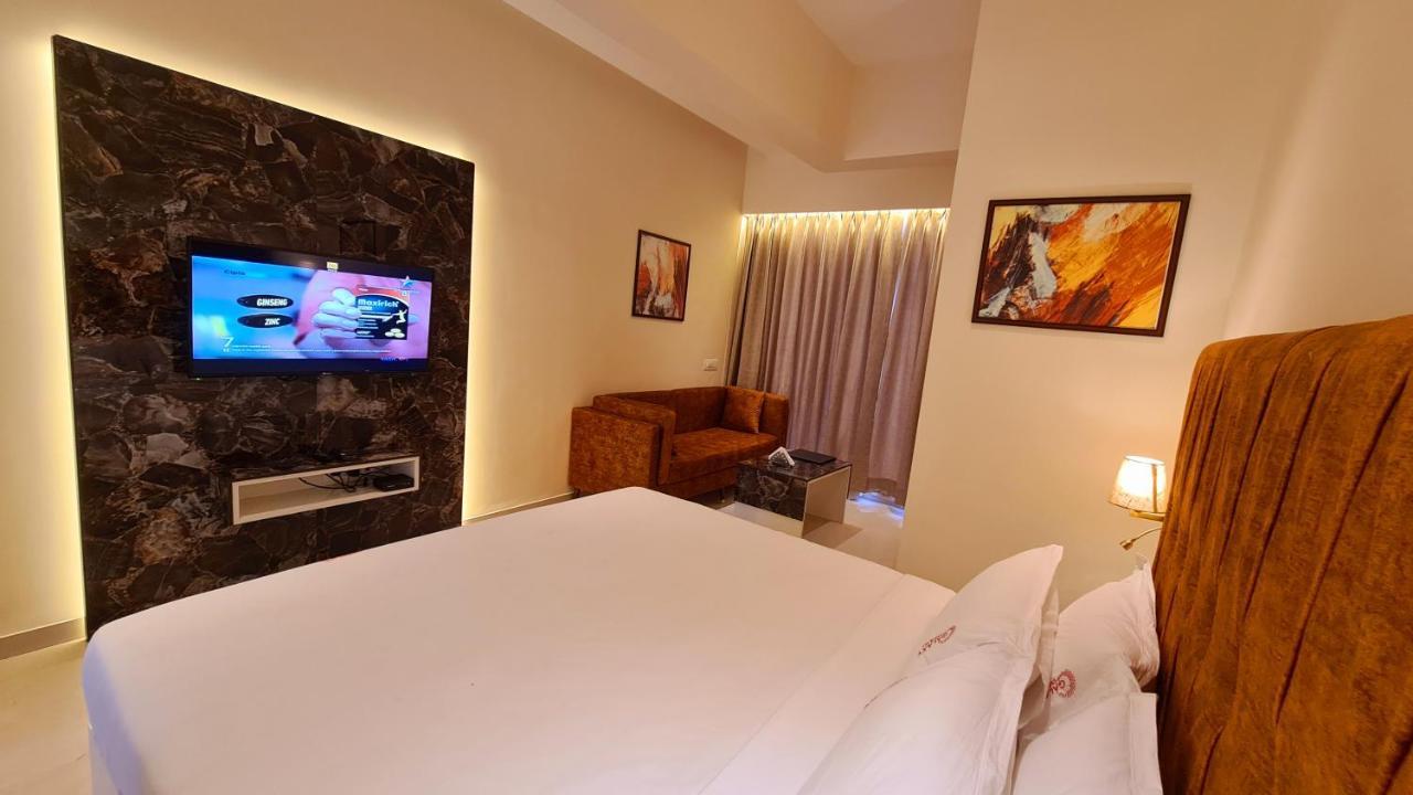 Galaxy Club & Hotel Bijāpur Exteriér fotografie