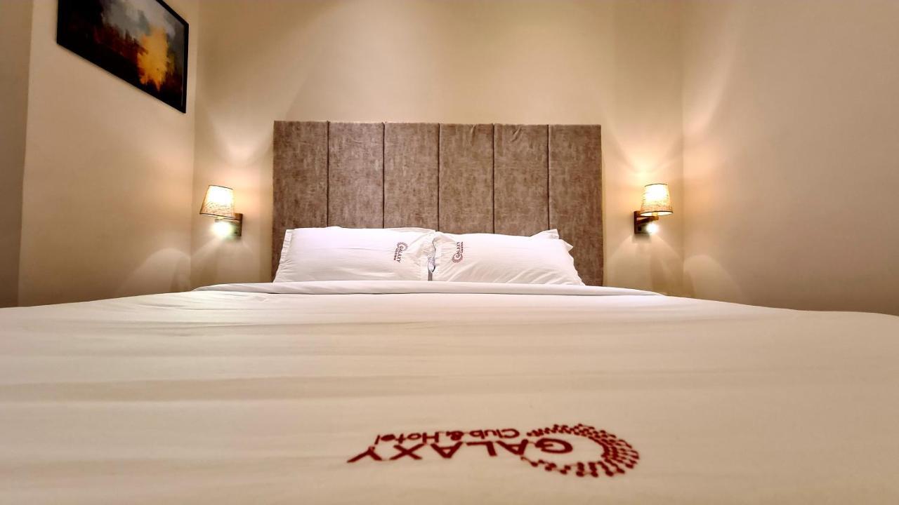 Galaxy Club & Hotel Bijāpur Exteriér fotografie