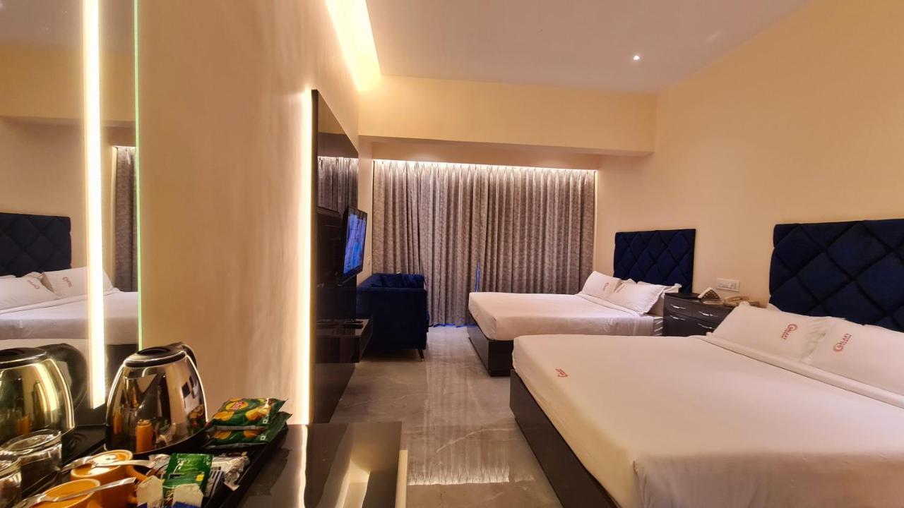 Galaxy Club & Hotel Bijāpur Exteriér fotografie