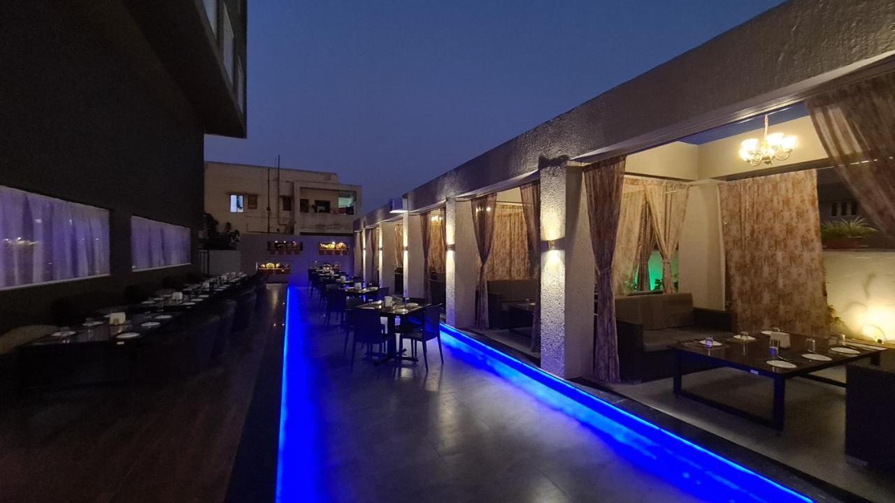 Galaxy Club & Hotel Bijāpur Exteriér fotografie