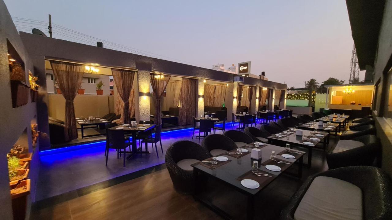 Galaxy Club & Hotel Bijāpur Exteriér fotografie