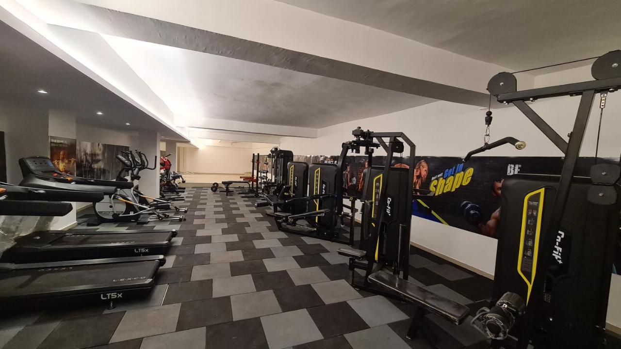 Galaxy Club & Hotel Bijāpur Exteriér fotografie